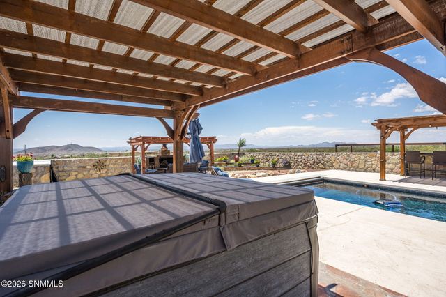 5006 Apex Mine Road, Las Cruces, NM 88011