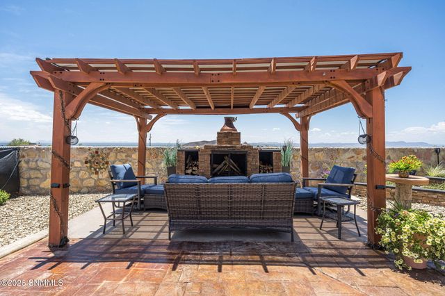 5006 Apex Mine Road, Las Cruces, NM 88011