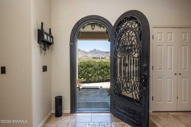 5006 Apex Mine Road, Las Cruces, NM 88011
