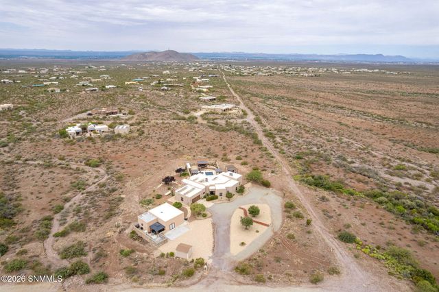 5006 Apex Mine Road, Las Cruces, NM 88011