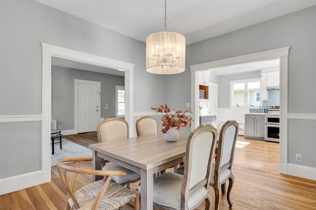 18 Middle, Lexington, MA 02421