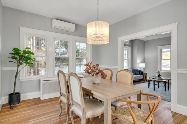 18 Middle, Lexington, MA 02421