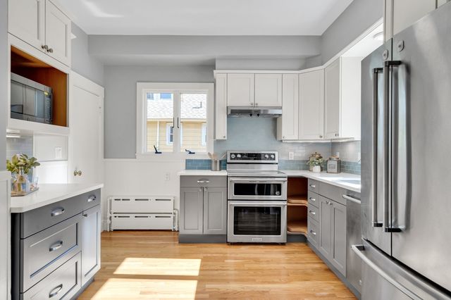 18 Middle, Lexington, MA 02421
