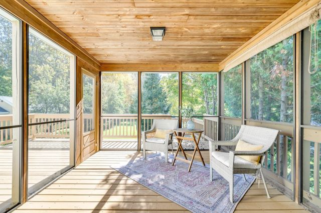 18 Middle, Lexington, MA 02421