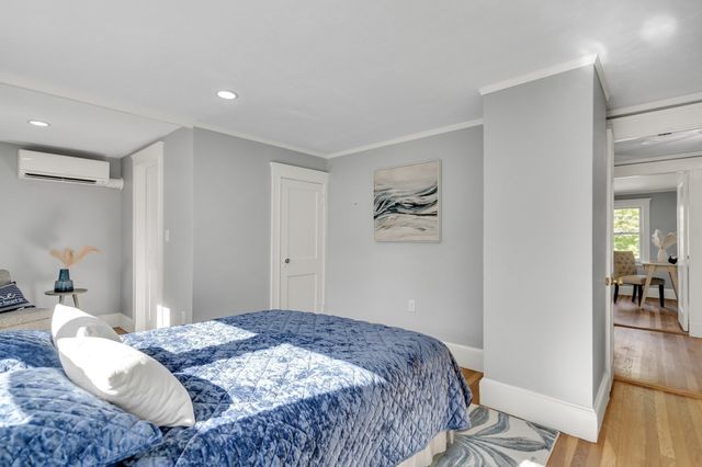 18 Middle, Lexington, MA 02421