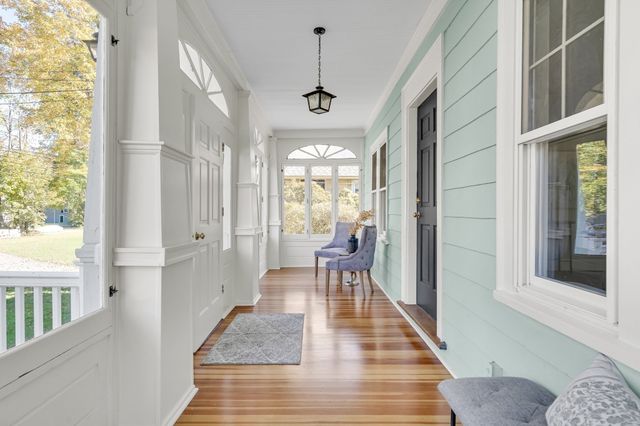 18 Middle, Lexington, MA 02421