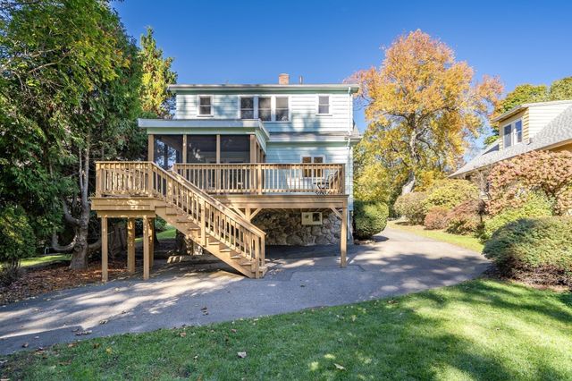 18 Middle, Lexington, MA 02421
