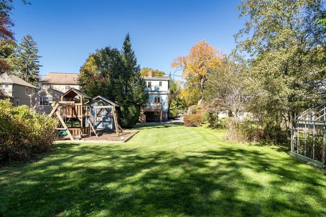 18 Middle, Lexington, MA 02421