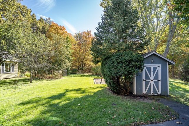 18 Middle, Lexington, MA 02421