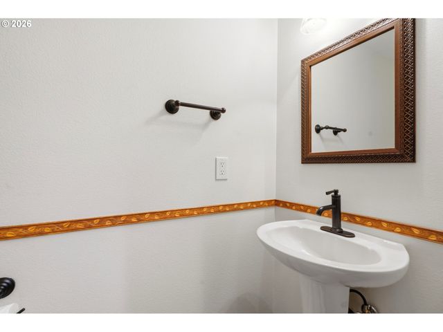 15014 Se MEADOW PARK Dr, Vancouver, WA 98683