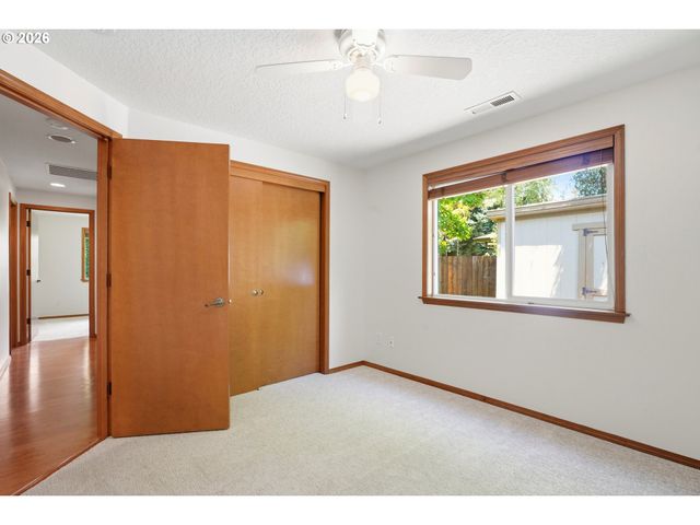 15014 Se MEADOW PARK Dr, Vancouver, WA 98683