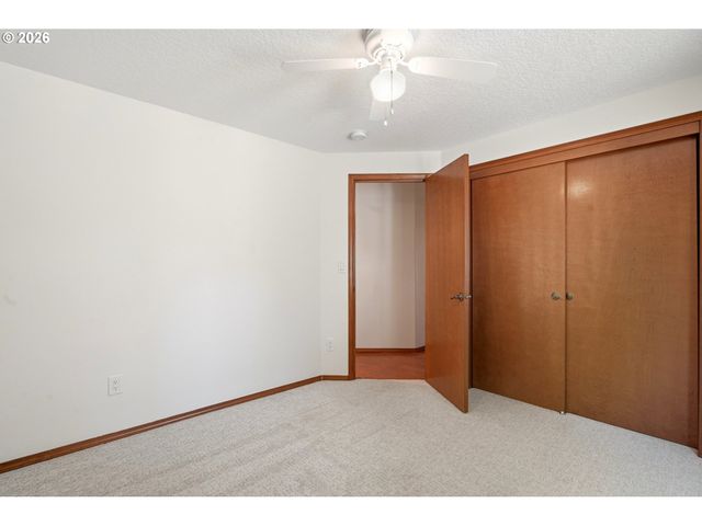 15014 Se MEADOW PARK Dr, Vancouver, WA 98683