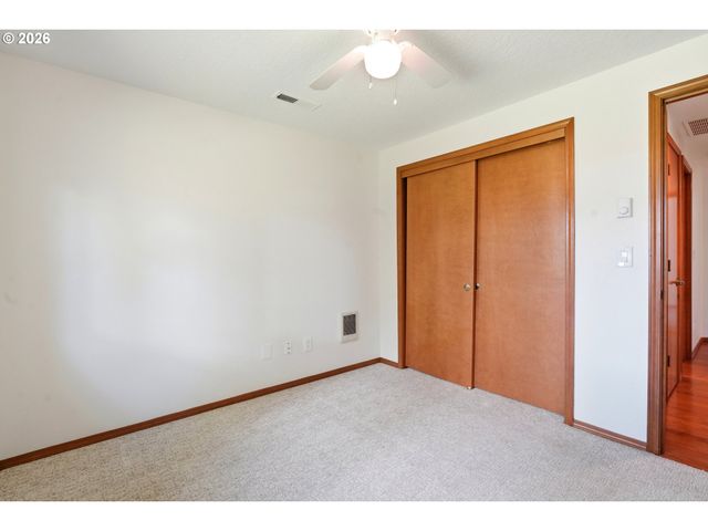 15014 Se MEADOW PARK Dr, Vancouver, WA 98683
