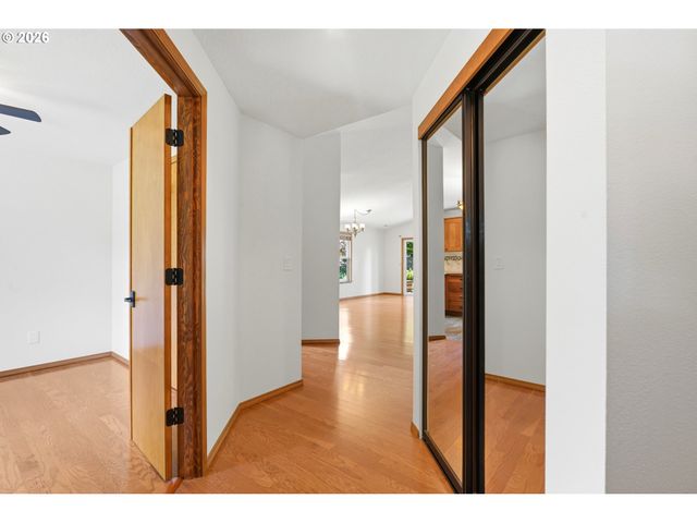 15014 Se MEADOW PARK Dr, Vancouver, WA 98683