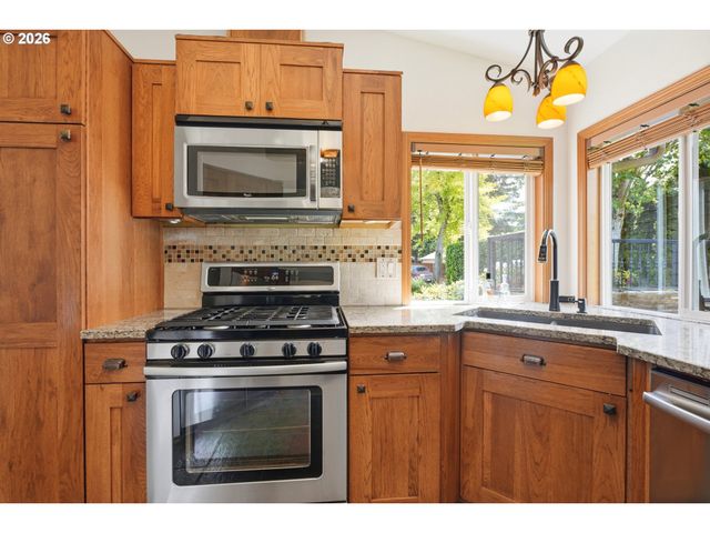 15014 Se MEADOW PARK Dr, Vancouver, WA 98683