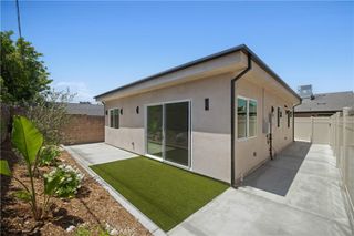 10053 Amestoy Avenue, Northridge, CA 91325
