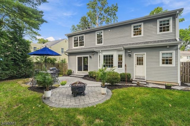 18 LOWELL AVE, Summit City, NJ 07901
