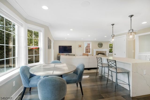 18 LOWELL AVE, Summit City, NJ 07901