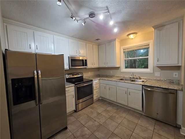 2507 Queen Anne Court, Sandy Springs, GA 30350