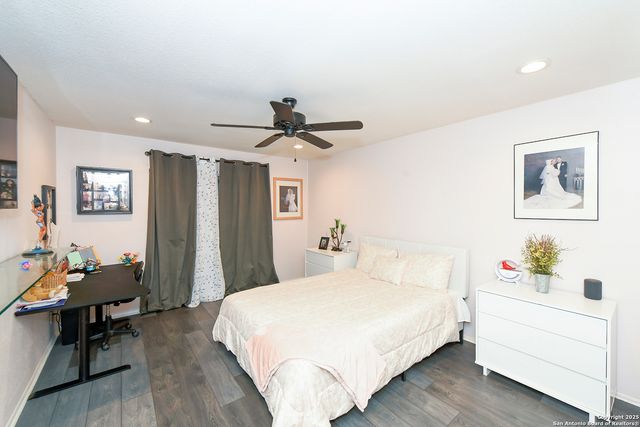 8315 Delphian, Universal City, TX 78148