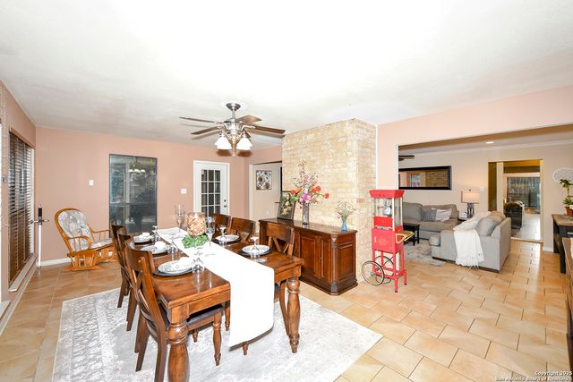 8315 Delphian, Universal City, TX 78148