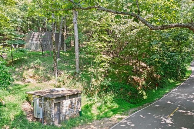 37 Petit Ridge Drive, Big Canoe, GA 30143