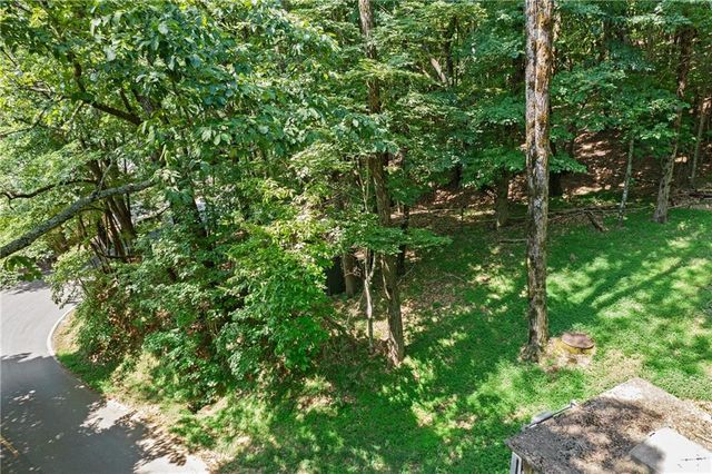 37 Petit Ridge Drive, Big Canoe, GA 30143