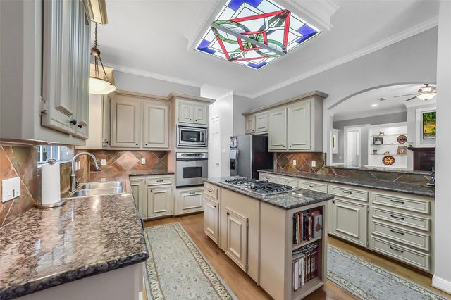1260 Fries Road, Houston, TX 77055