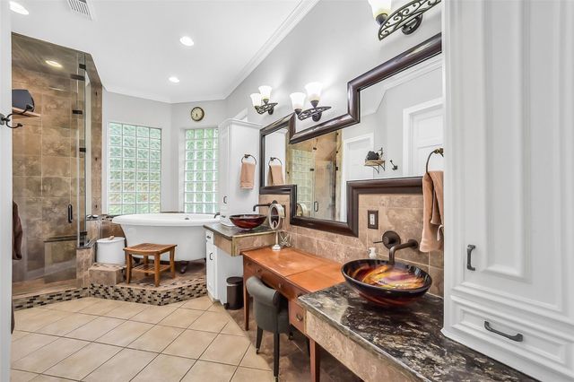 1260 Fries Road, Houston, TX 77055