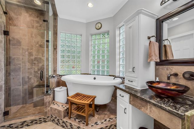 1260 Fries Road, Houston, TX 77055
