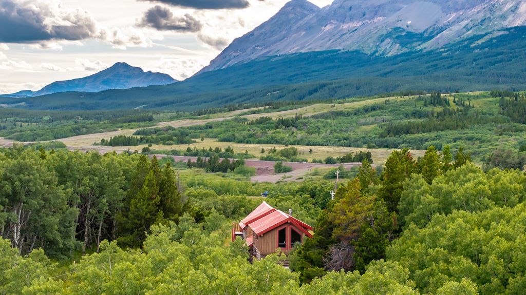 20338 US Hwy 2, East Glacier Park, MT 59434