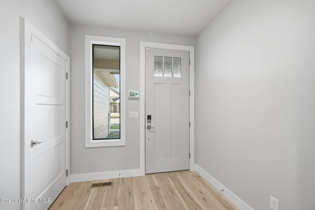 4460 W Hide Away LN, Coeur D'alene, ID 83815