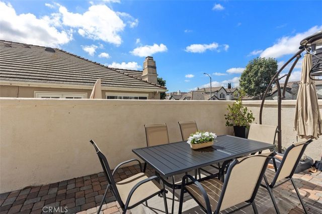 104 Seacountry Lane, Rancho Santa Margarita, CA 92688