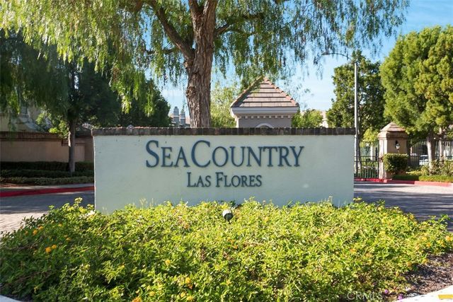 104 Seacountry Lane, Rancho Santa Margarita, CA 92688