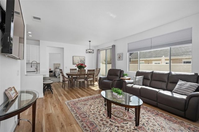 104 Seacountry Lane, Rancho Santa Margarita, CA 92688