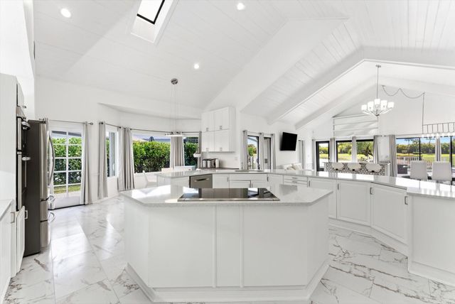 10722 Kirkaldy Lane, Boca Raton, FL 33498