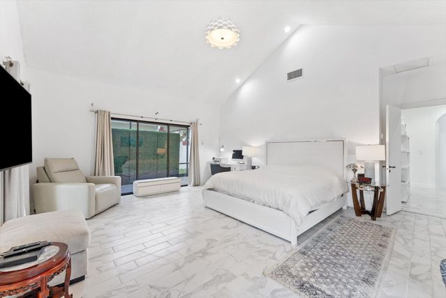 10722 Kirkaldy Lane, Boca Raton, FL 33498