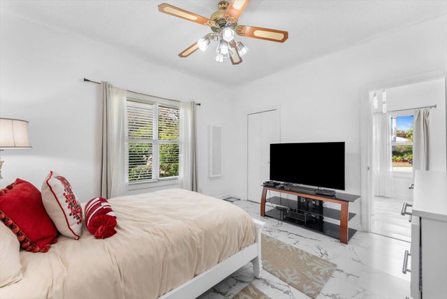 10722 Kirkaldy Lane, Boca Raton, FL 33498