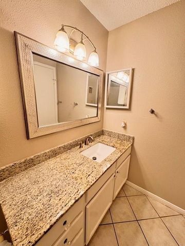 2750 Holly Hall Street 1604, Houston, TX 77054