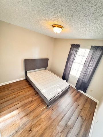 2750 Holly Hall Street 1604, Houston, TX 77054