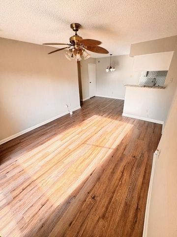 2750 Holly Hall Street 1604, Houston, TX 77054