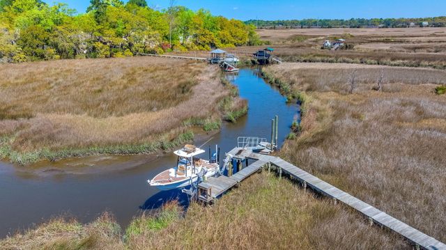 2206 Waterfowl Lane, Charleston, SC 29414