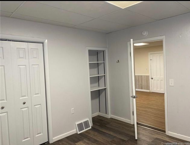 22 Hodge Avenue, Ansonia, CT 06401