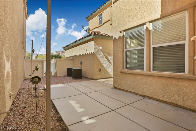 6660 Biltmore Garden Street, Las Vegas, NV 89149