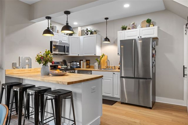 3830 East Street, Observatory Hill, PA 15214