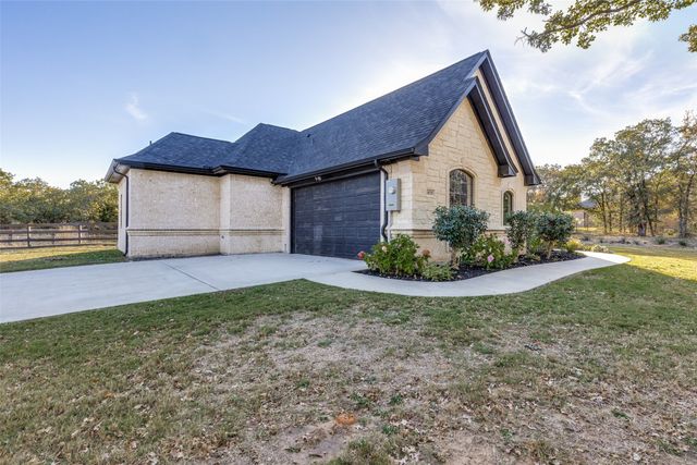 1029 Sunflower, Paradise, TX 76073