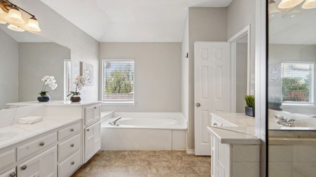 8418 Hartford Drive, Rowlett, TX 75089