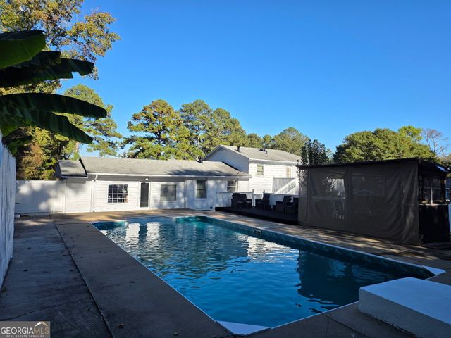 93 HIDDEN VALLEY Drive, Lawrenceville, GA 30044