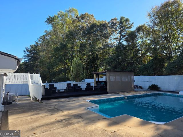 93 HIDDEN VALLEY Drive, Lawrenceville, GA 30044