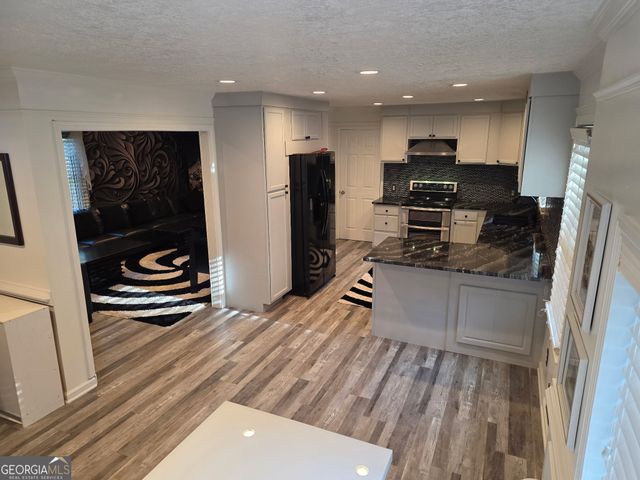 93 HIDDEN VALLEY Drive, Lawrenceville, GA 30044